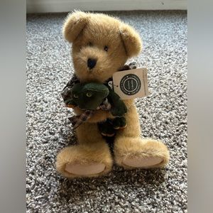 Hunter Bearsdale with Greenspan Boyds Bear